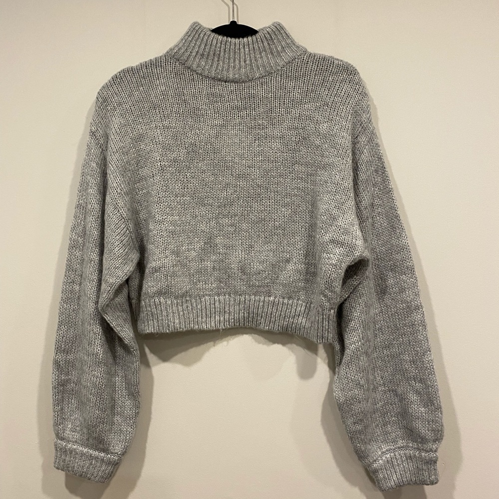 H&M Turtleneck Sweater BNWT!